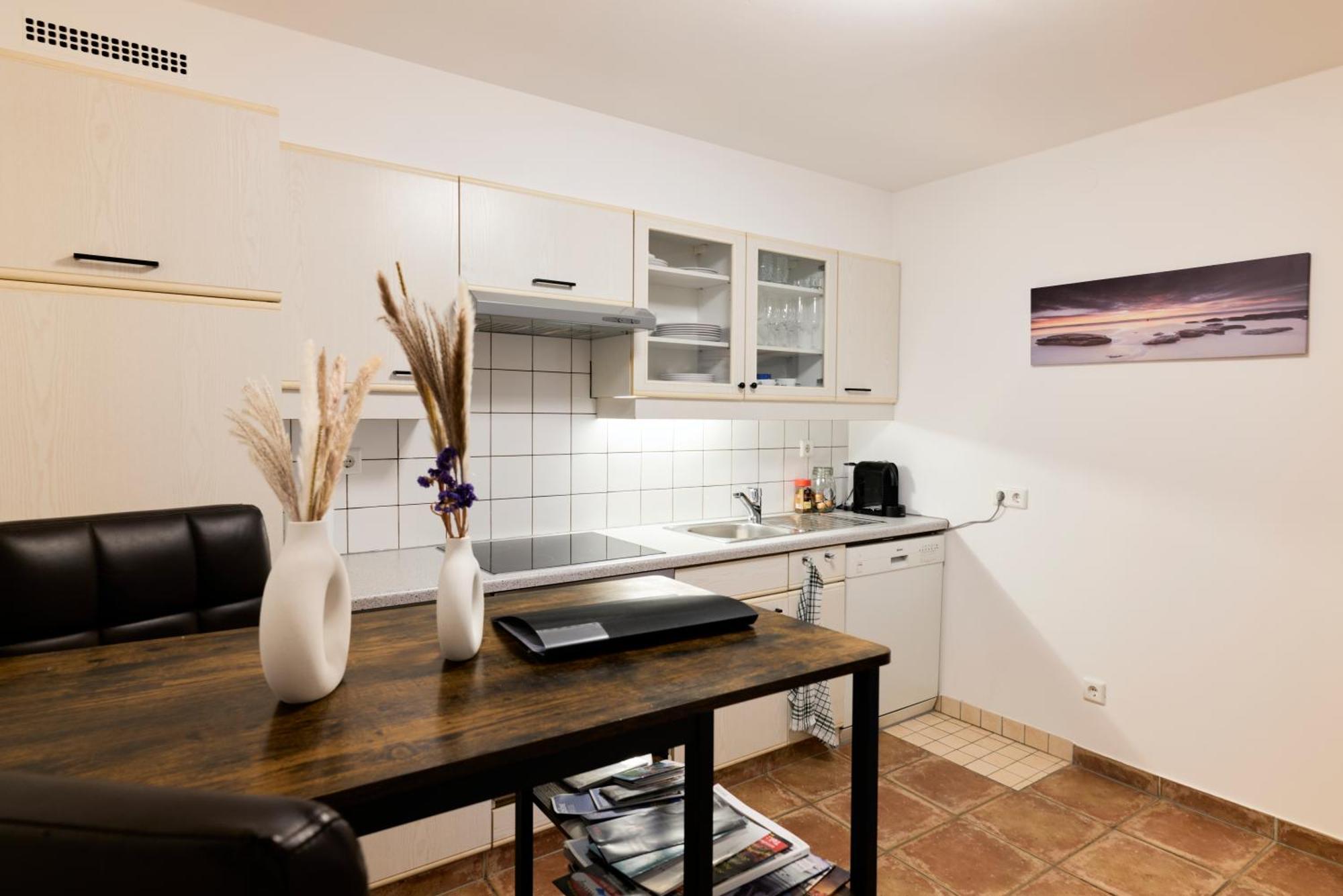 Stilvolle Gartenterrassenwohnung Mitten In Bregenz Exterior photo